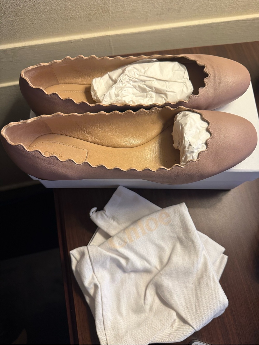 Chloe Scalloped Flats in nude size 42 (US11) - Picture 7 of 7
